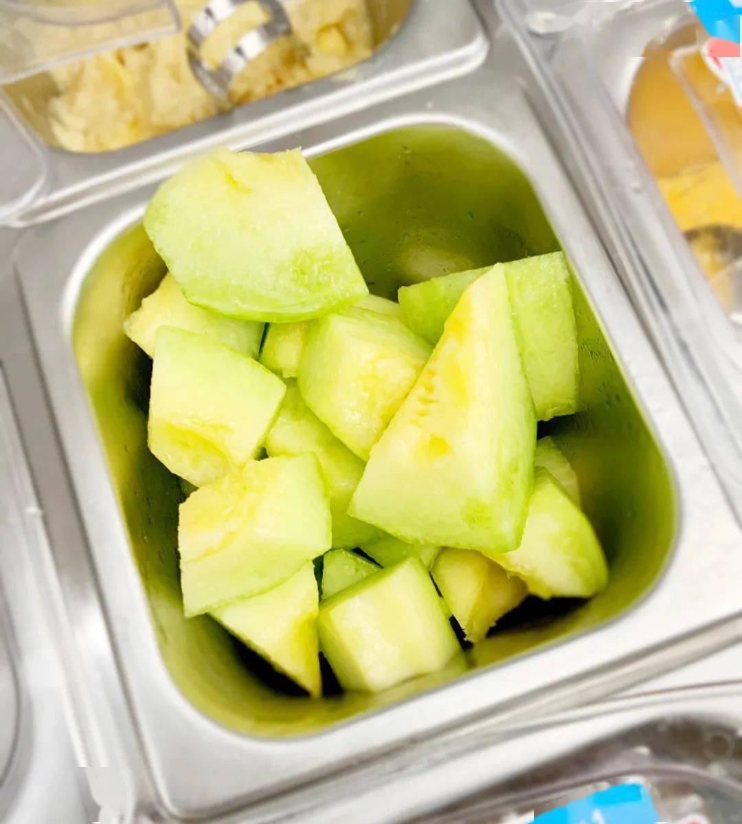 滴sevenbus专列空降大坪连续3天免费畅饮