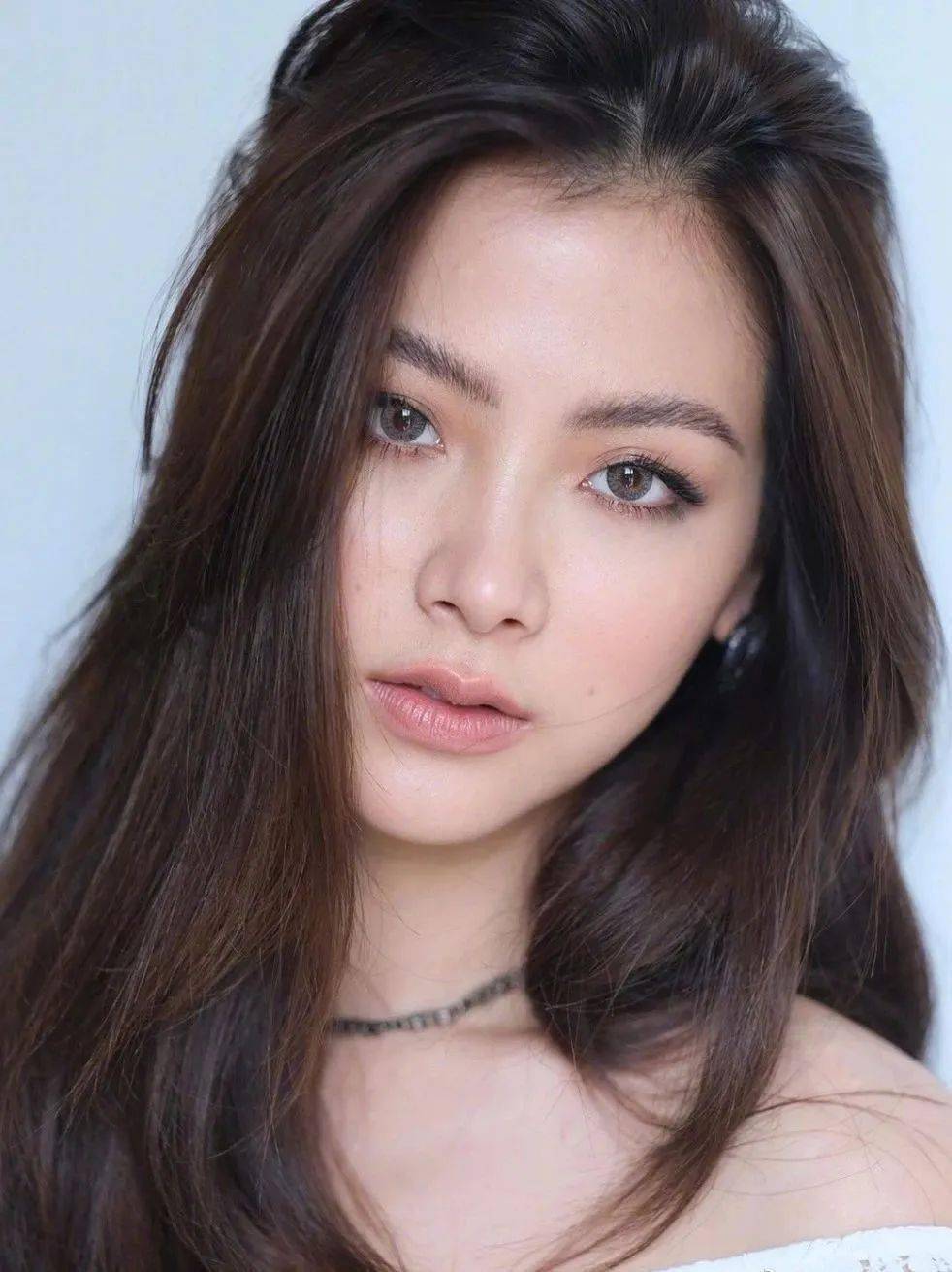 6岁小萝莉撞脸小水下一位泰国国民初恋预定