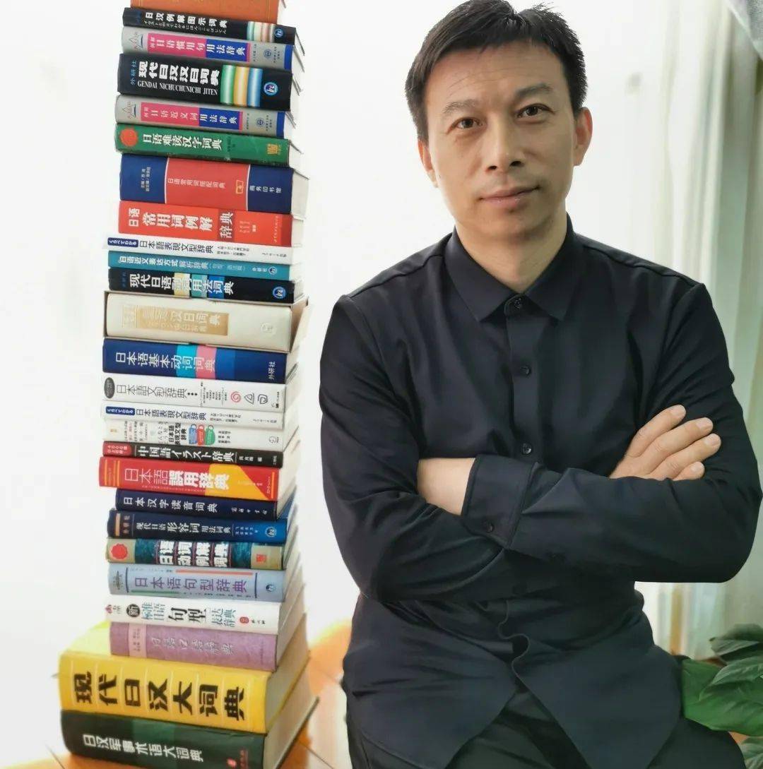 让你学的轻松学的出色~对同学进行发音和书写的校正★ 还会针对老师留