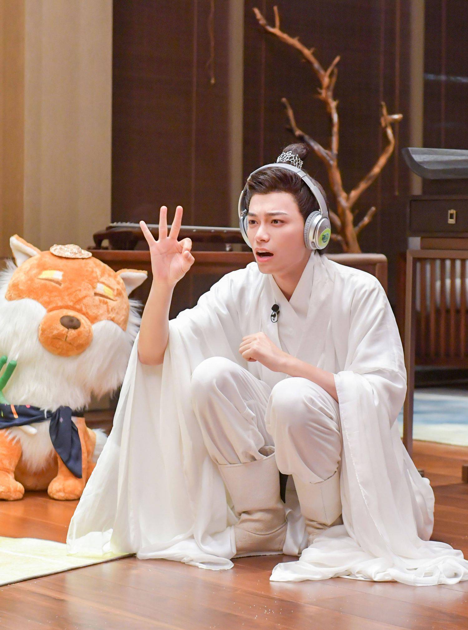 [消息]《青春环游记2》贾玲丁禹兮甜蜜感情戏 沈腾整蛊范丞丞两大家族