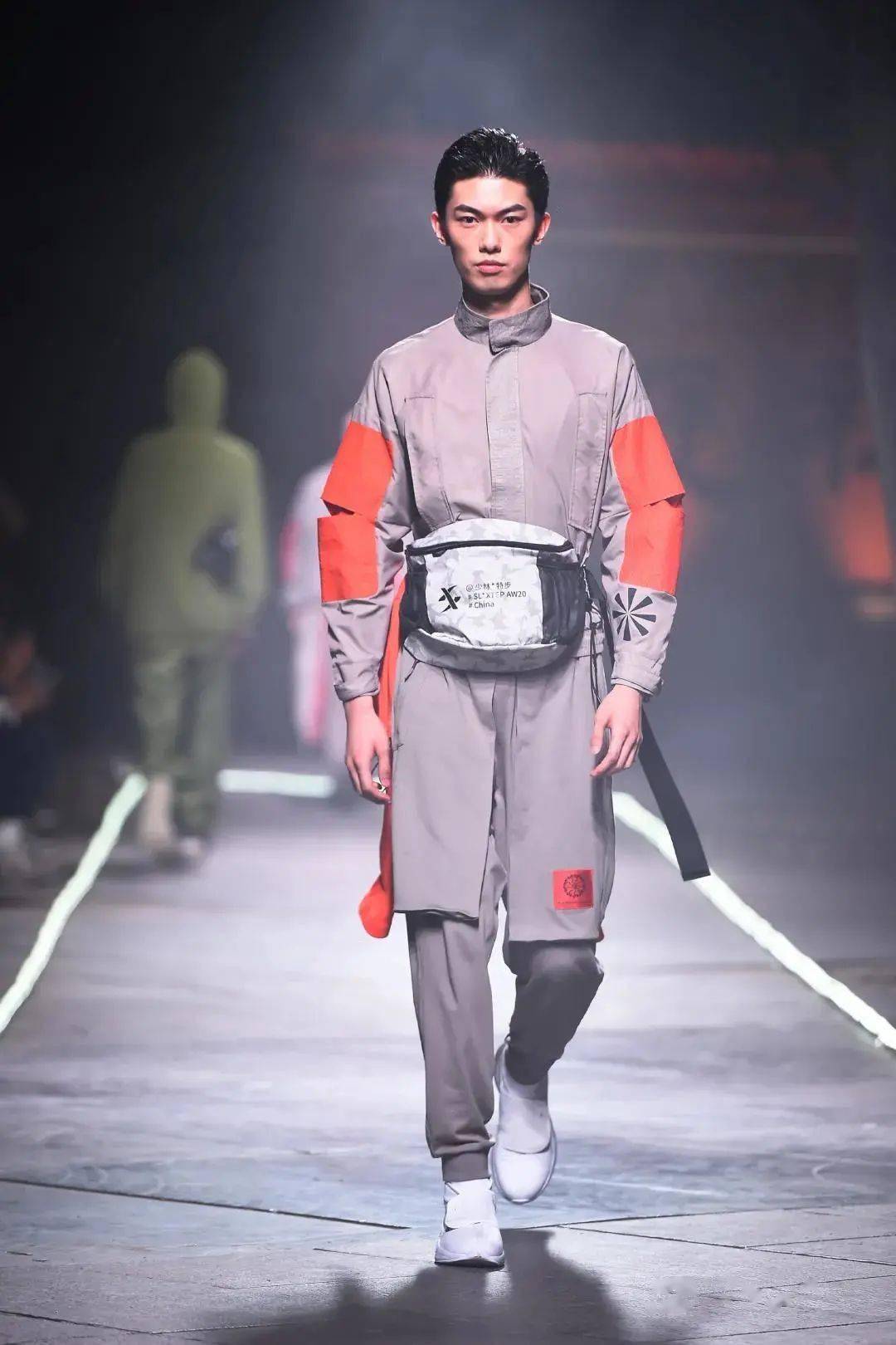 特步x少林寺千年国潮秀是玷污禅意还是神仙破壁