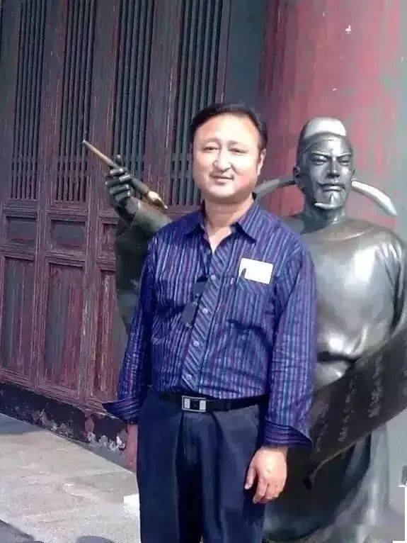 年度散文推荐石和平端午节我读屈夫子