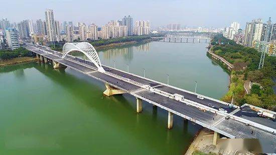 赣州市章江大桥图片