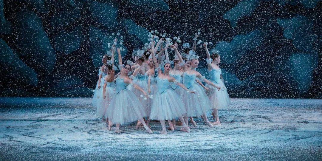 芭蕾遇上雪美得如梦如幻