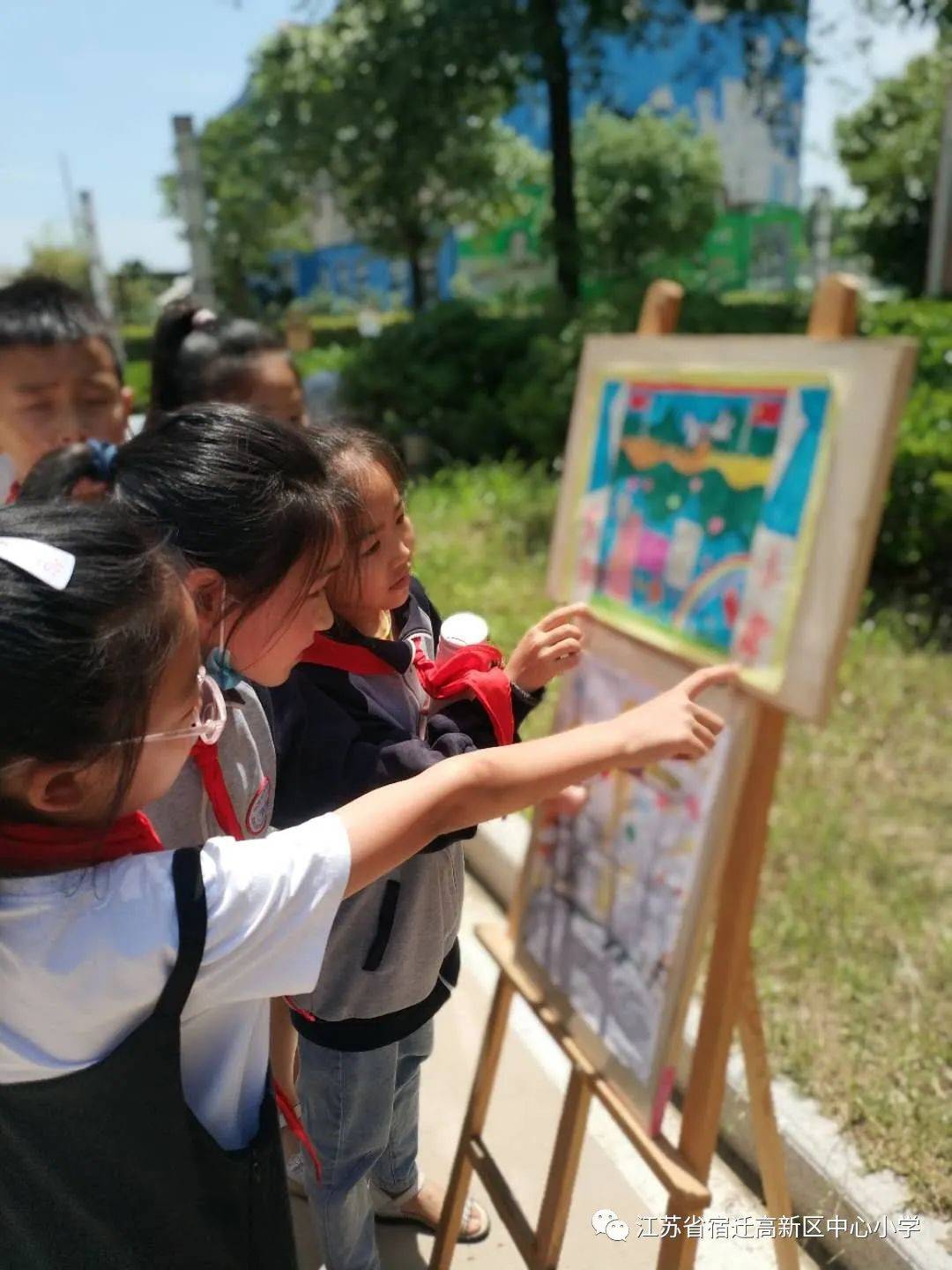 宿遷高新區中心小學舉辦童繪新江蘇兒童畫展