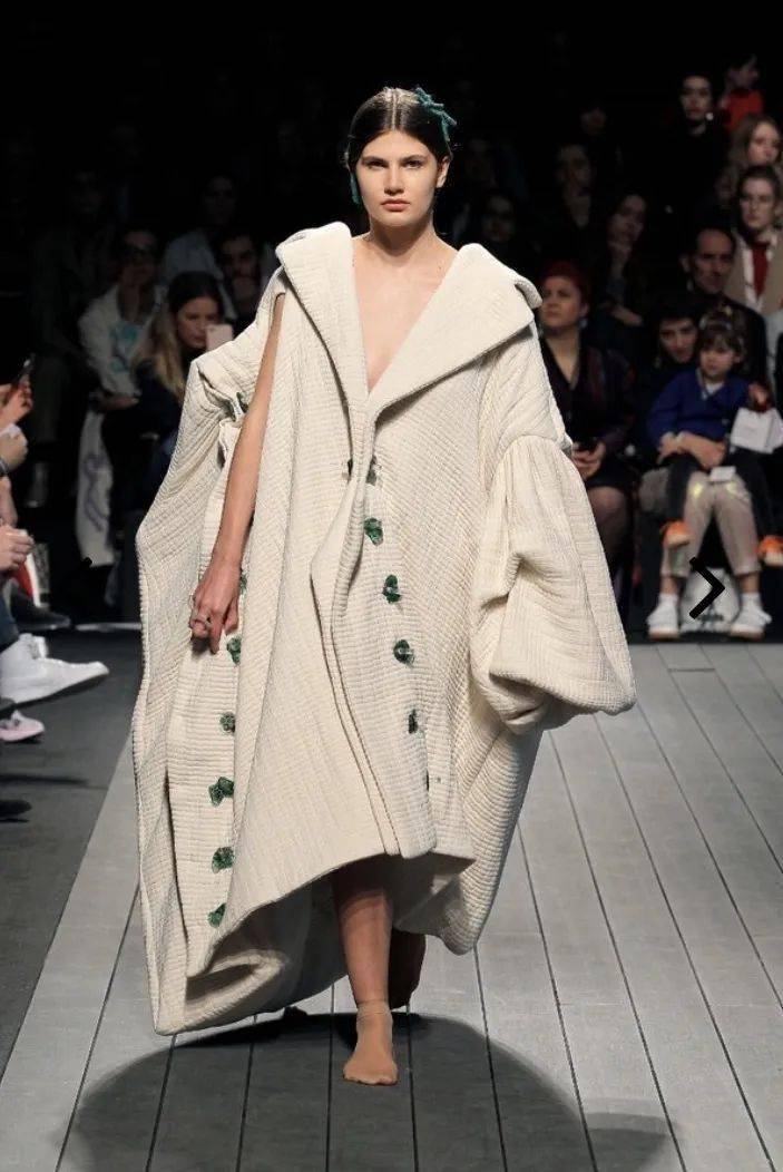 portfolio用尺子也能度量服装的平衡carolinaraquel将软雕塑玩出花样