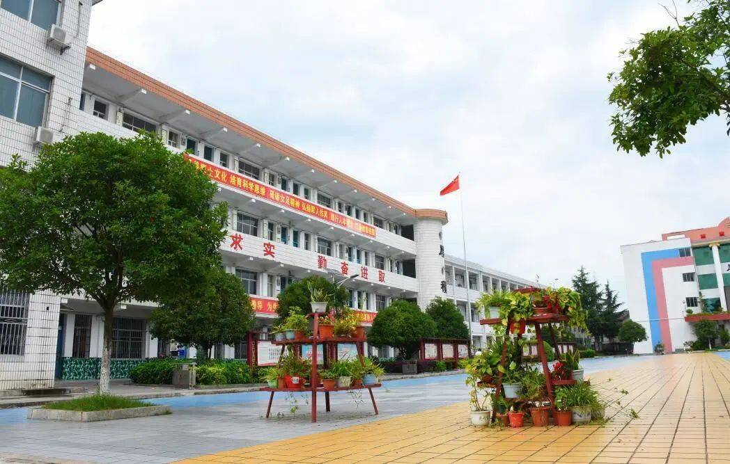 好学校之宁乡七中国防特色育英才