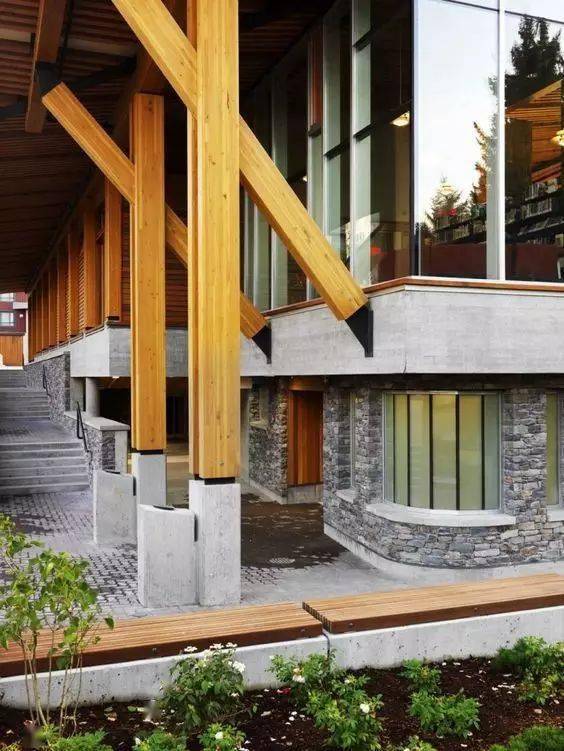 钢木结构广泛用于建筑与风景园林设计中