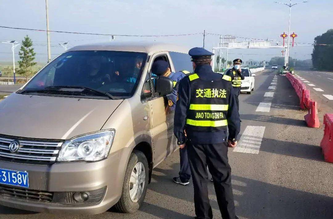 沽源縣嚴厲打擊黑出租非法網約車飛班非法營運車輛