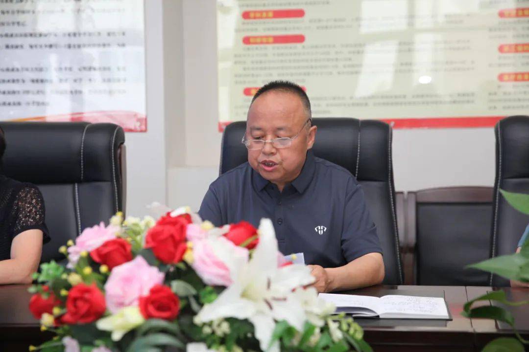 总会计师贺延平表示,通过与农行延安分行携手积极探索合作模式,既顺应