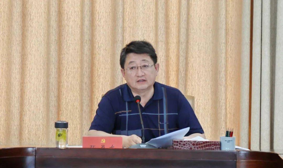 区领导黄敏,郭惠文,张和生,杨剑峰,潘学飞,武志强,宋志英及相