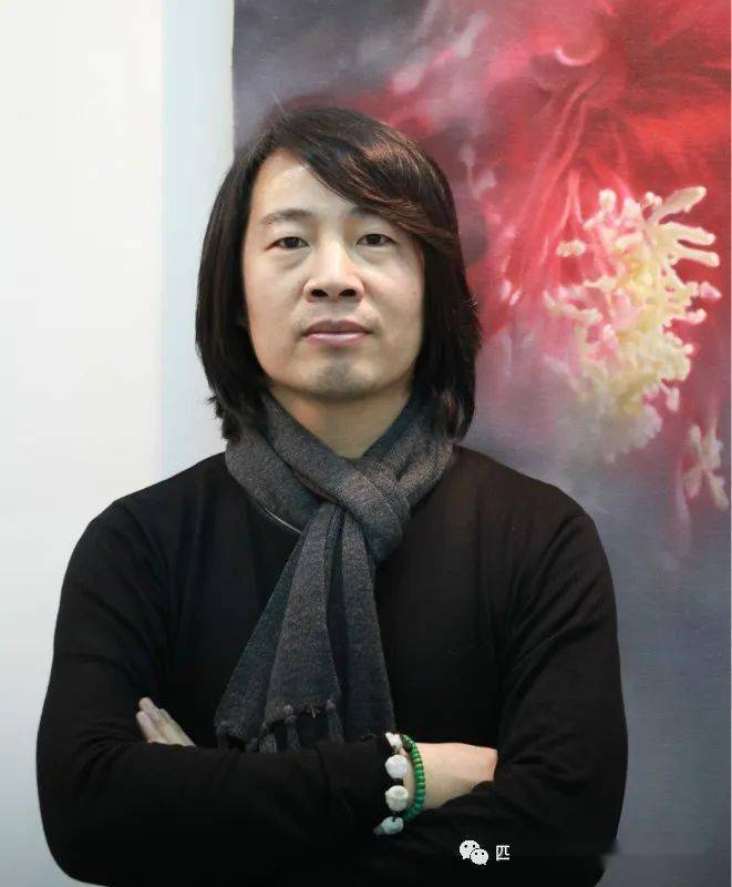 作者简介孟刚,山东淄博人,现定居北京.