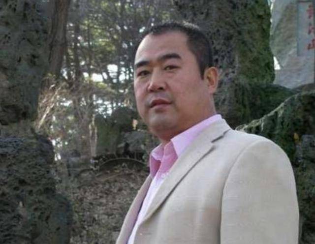 56岁李叔给女网友转账半年工资宾馆约会是前妻破镜重圆