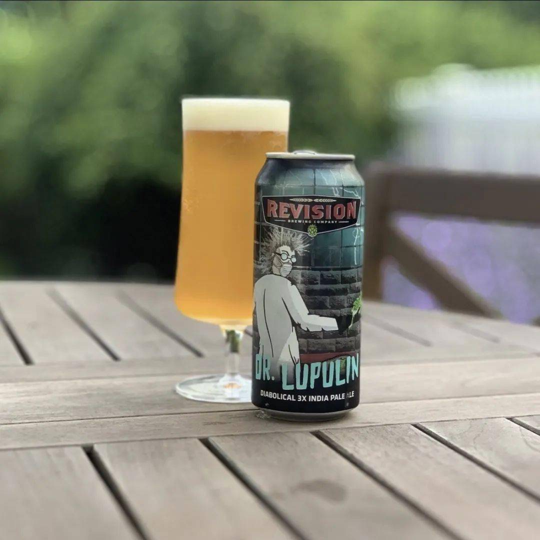 阿尔法哨所用一种清爽,酒花十足,易饮的ipa来打造狂热的口感.