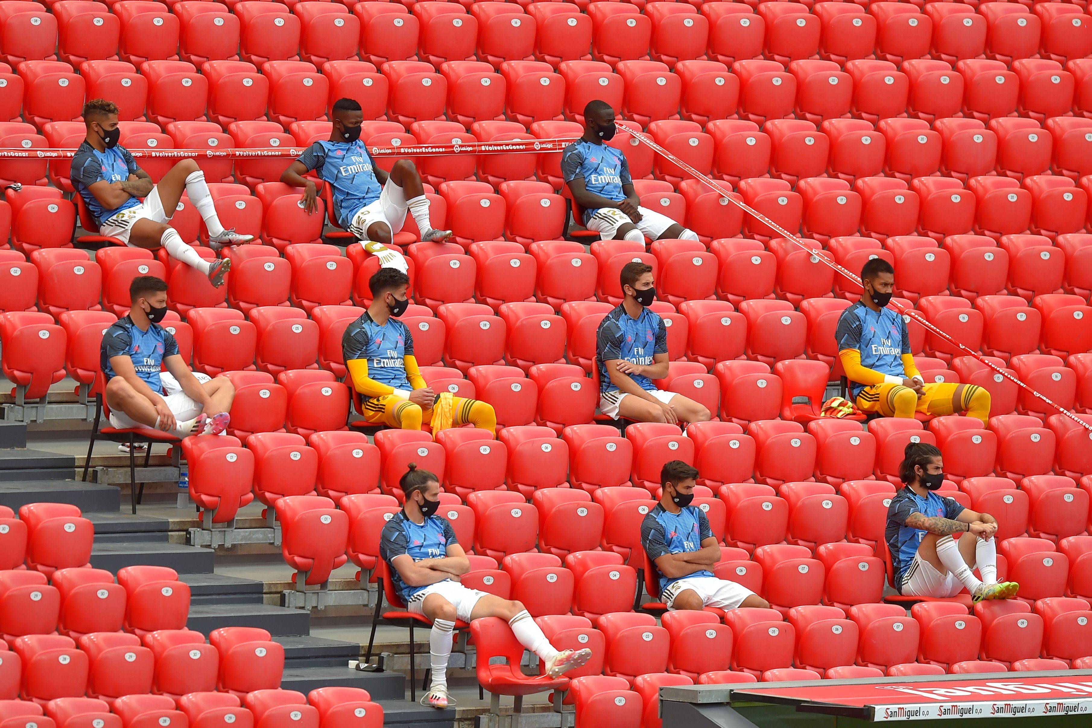 在2019-2020赛季西班牙足球甲级联赛第34轮比赛中,皇家马德里队客场以