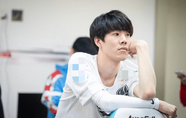 marin是被高估的选手他的实力不如ts甚至不如smeb