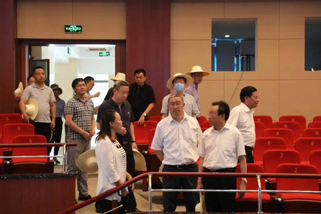 广元市市委书记王菲一行到西昌市委党校调研