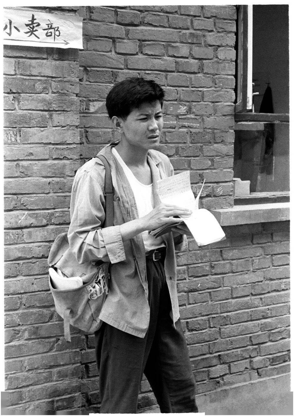 珍贵影像摄影师拍下80年代北京高考每张照片都是一代人的青春