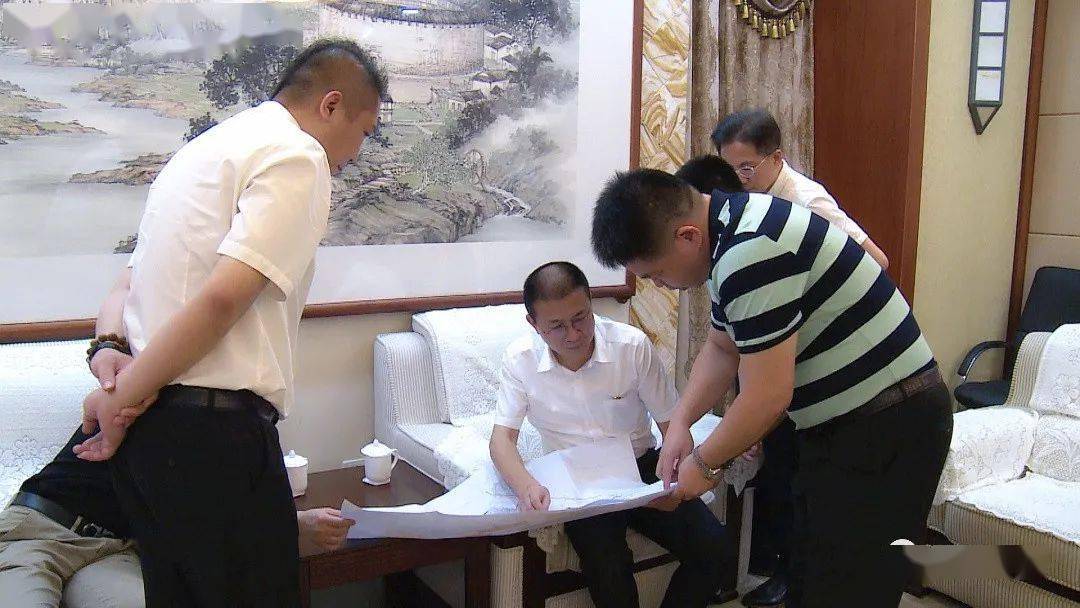 合作共赢共谋发展丨朱百里简洪坤会见客商