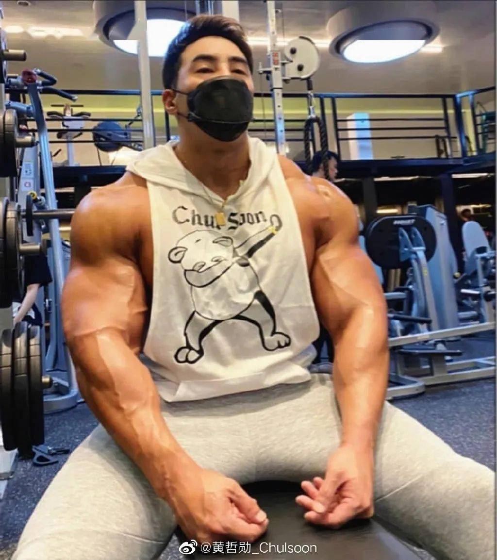 韩国肌肉男黄哲勋比赛图片