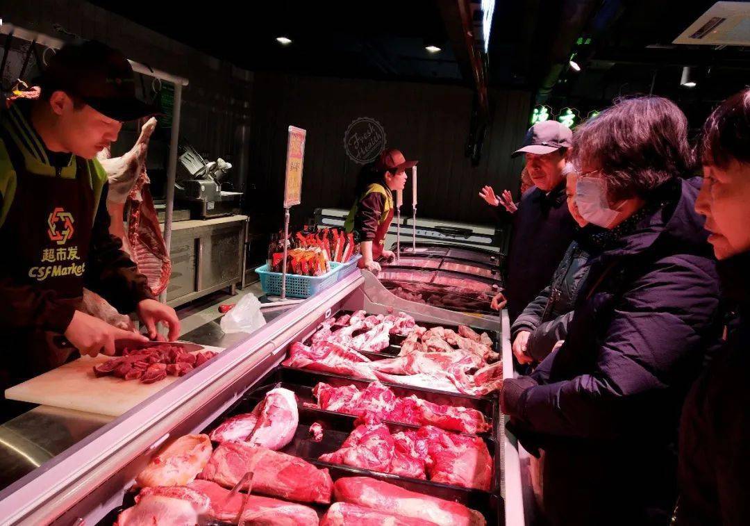 3,收货时要严格控制肉类品质,要按照营运流程中的验收标准收货