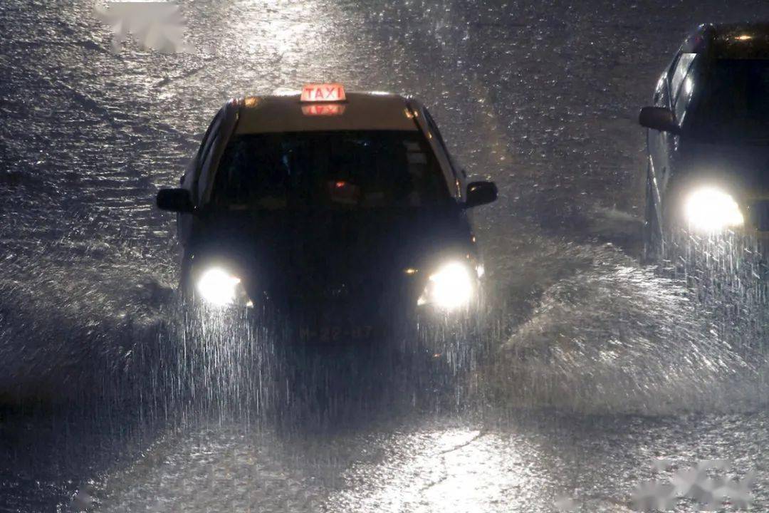 大雨bigrain小雨smallrain正確說法是這樣的