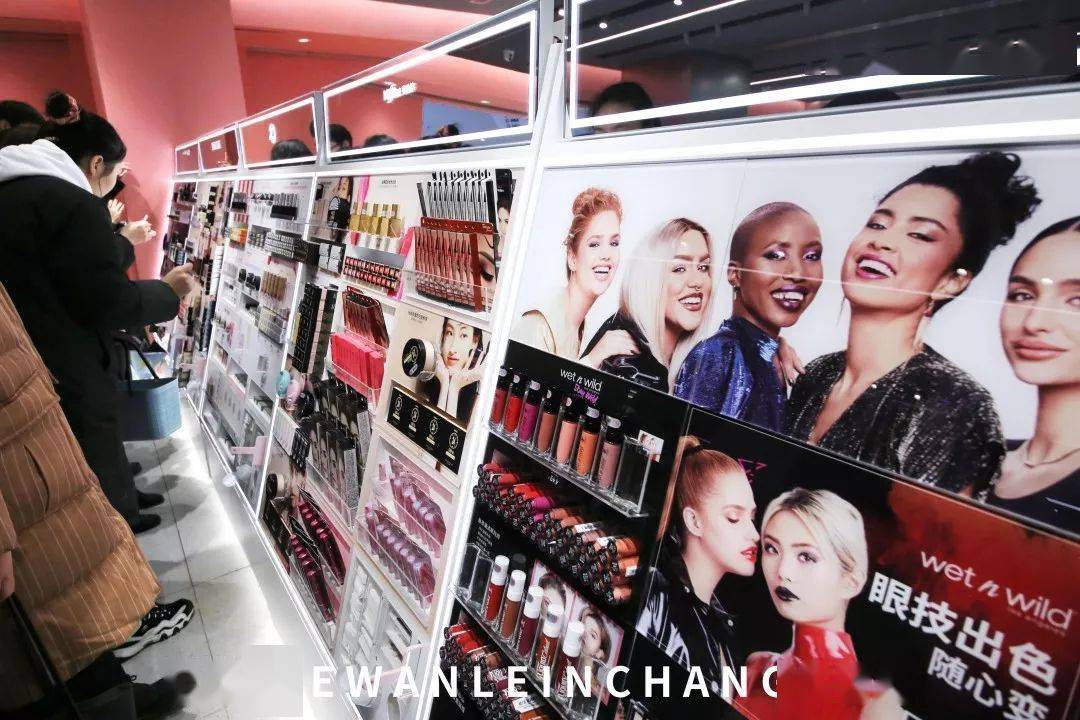 thecolorist调色师丨自贡首店全网女孩尖叫的超大彩妆集合店来了