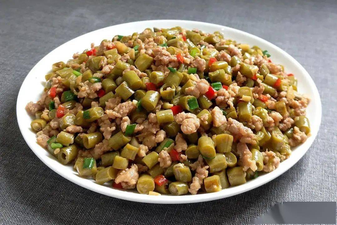 肉末酸豆角酸辣可口下饭一绝让人欲罢不能