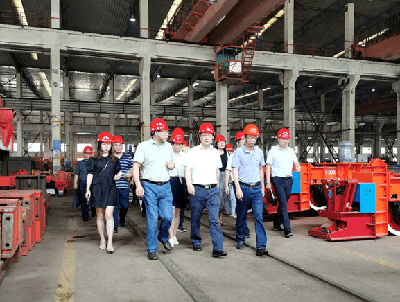顾峰赴株洲天桥起重机股份有限公司现场解难题