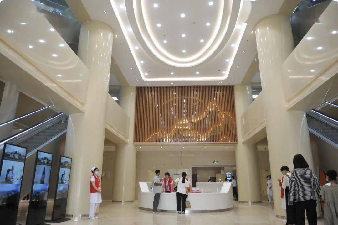 市人民医院新门诊医技楼终于启用了!