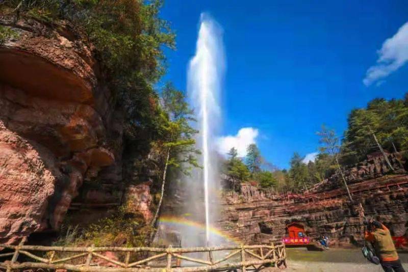 汉中这个景区送高考考生每人一张门票,暑期狂欢开始啦!_黎坪