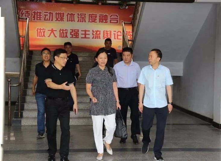 市委宣传部副部长李向宏检查指导鹿邑县融媒体中心建设工作