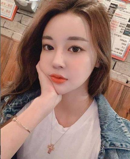 韩国28岁女主播去世:月赚35万,公开恋情后饱受谩骂