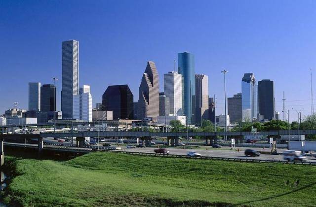 美国第四城休斯顿一座高楼稀少的大城市这样的城建你觉得好吗