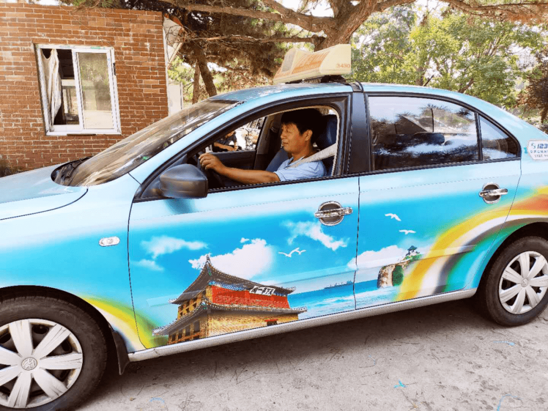 出租车披上美丽"新衣" 全市出租车样貌提升工作正在北戴河试点推广
