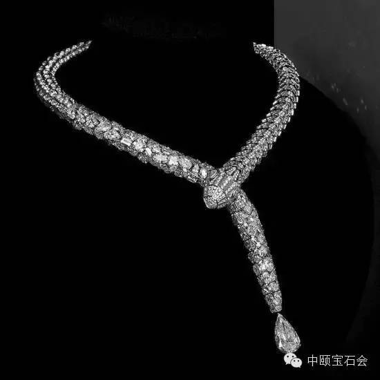 灵蛇传说不断进化中的宝格丽serpenti系列