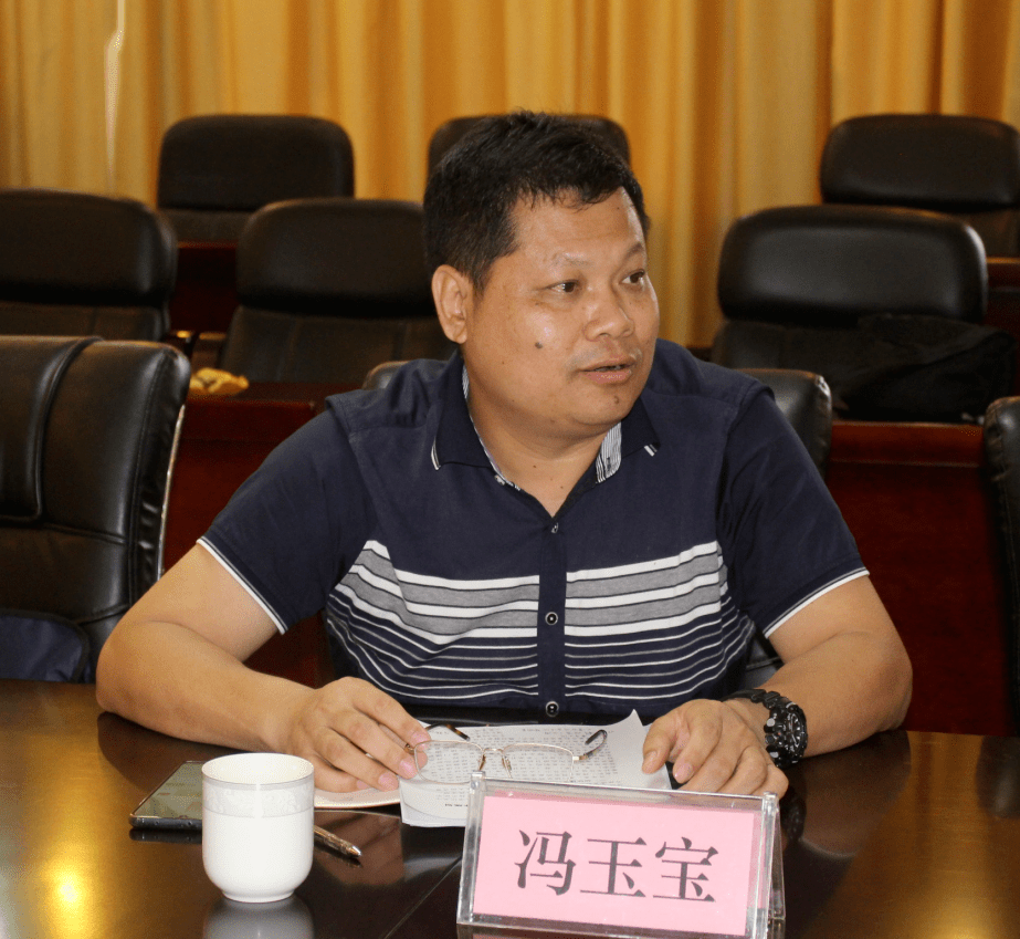 全国人大代表冯玉宝(江门市交通运输工程质量监督局副站长)认为新会在