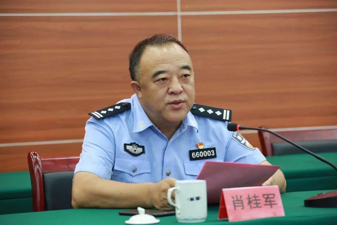 县公安局党委副书记,副政委肖桂军宣布大田县公安局全面推行"一村一