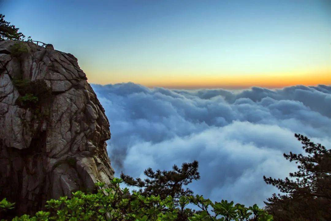 春天天堂寨春雨绵绵瀑群温柔多情,绵意无限夏天大雨滂沱,千山飞瀑