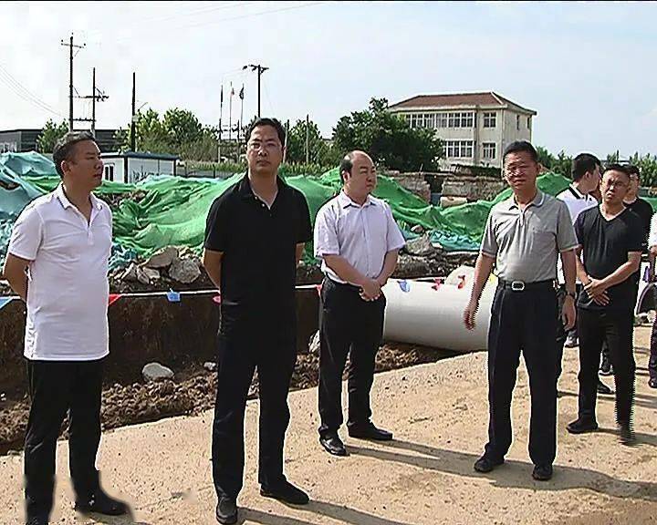 县委常委,常务副县长刘宏杰,县委常委,县委办公室主任王洪福,副县长