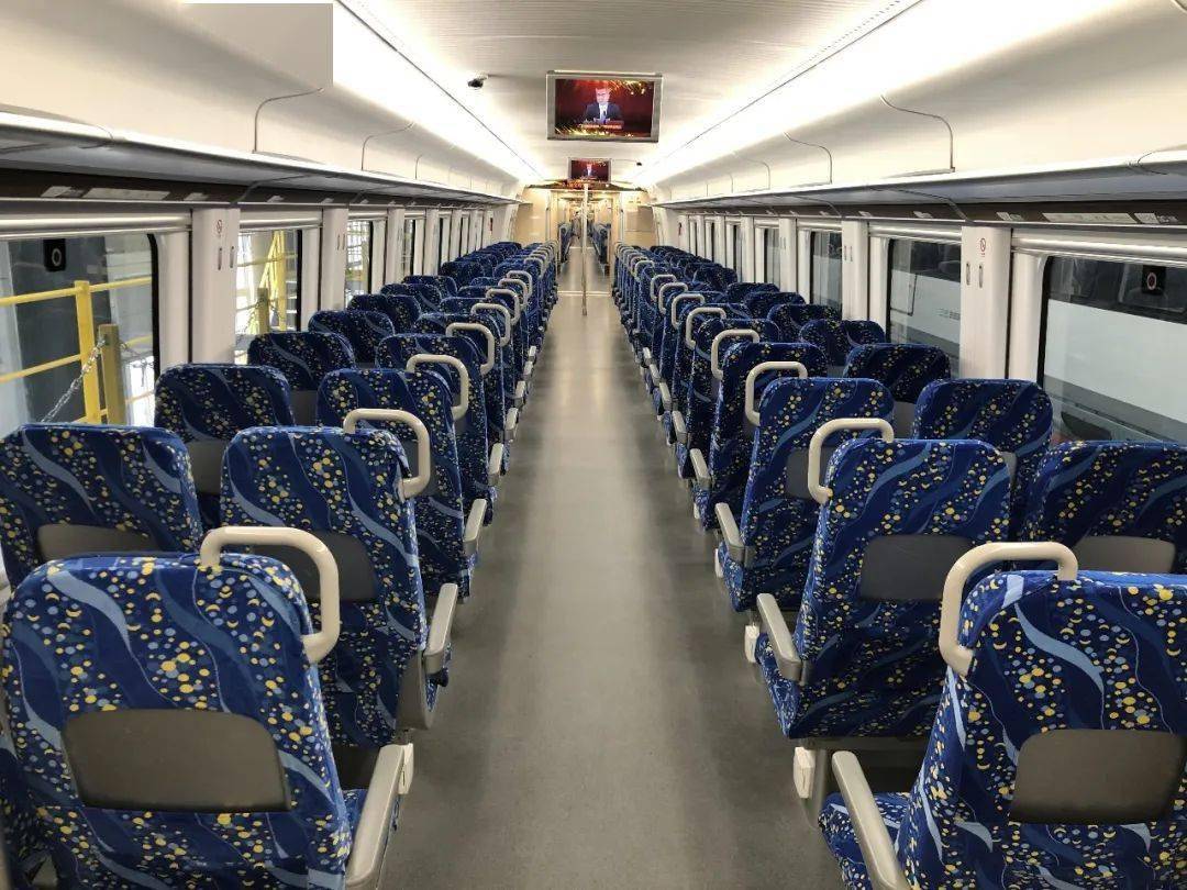 最高时速200公里,广清城际,新白广城际首批crh6a型动车组正式交付_广