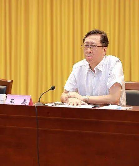 王禹在讲话中说,党中央始终高度重视并且鼓励支持商协会等社会组织的