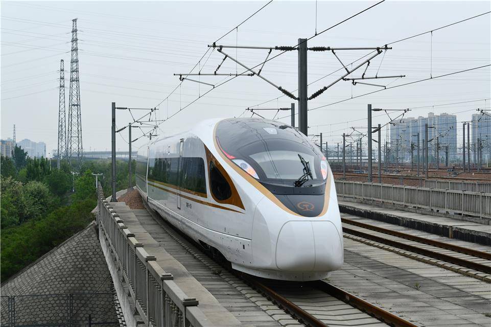 "复兴号" "中原快车":打造中原铁路新引擎