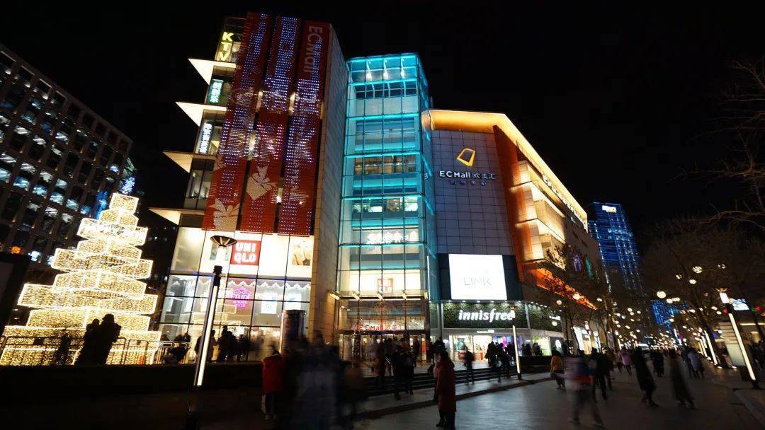 增设外摆区购物中心欧美汇京粮广场计划充分利用暑期,国庆,双十一