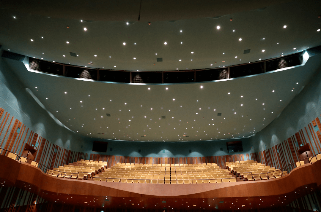 好消息!"升级版"崇明影剧院回归,光影治愈之旅就此开启