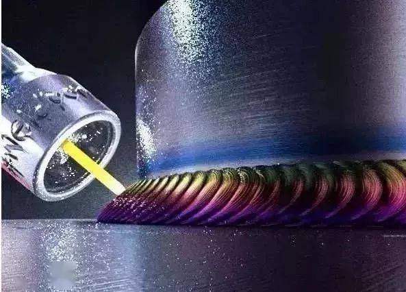 技术丨美到爆表的鱼鳞焊在钢铁上绣花的艺术