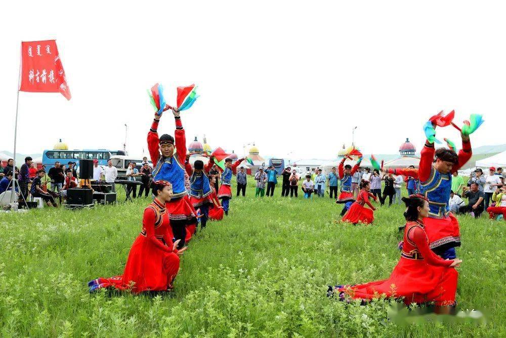 相约那达慕①这个夏天请到乌兰毛都草原来