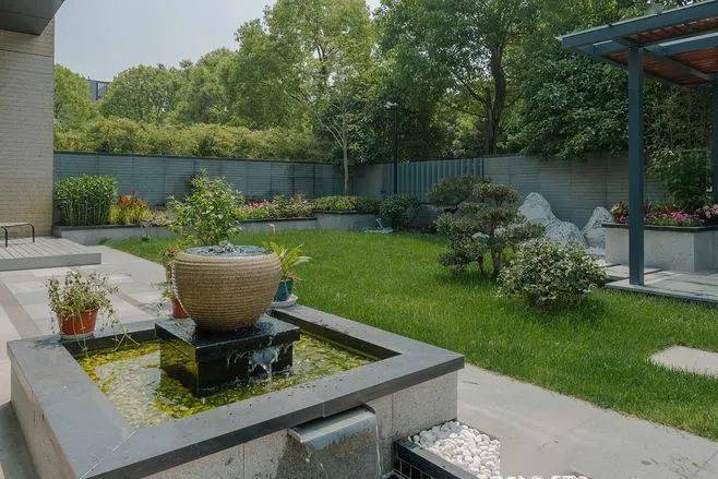 融辉瑞雅苑丨纯正双拼townhouse别墅归居宁静自有繁华