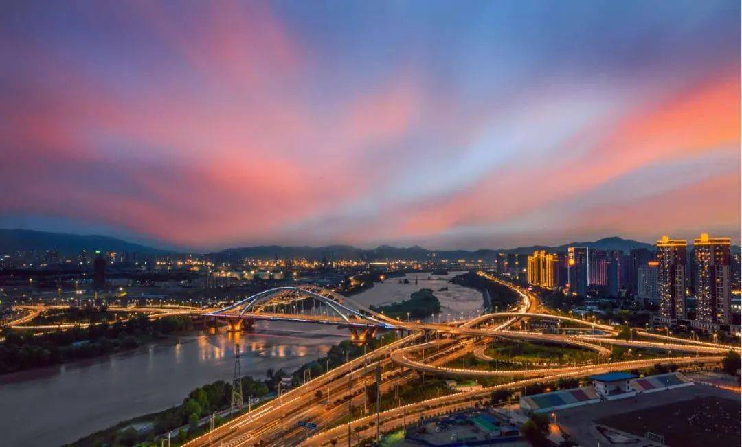 这个假期一景赏兰州 一纸揽山水 一味品兰州_黄河