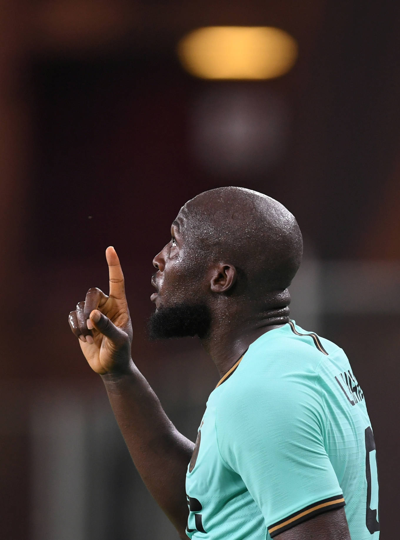 7月25日,国际米兰队球员卢卡库庆祝打进本队第三球.